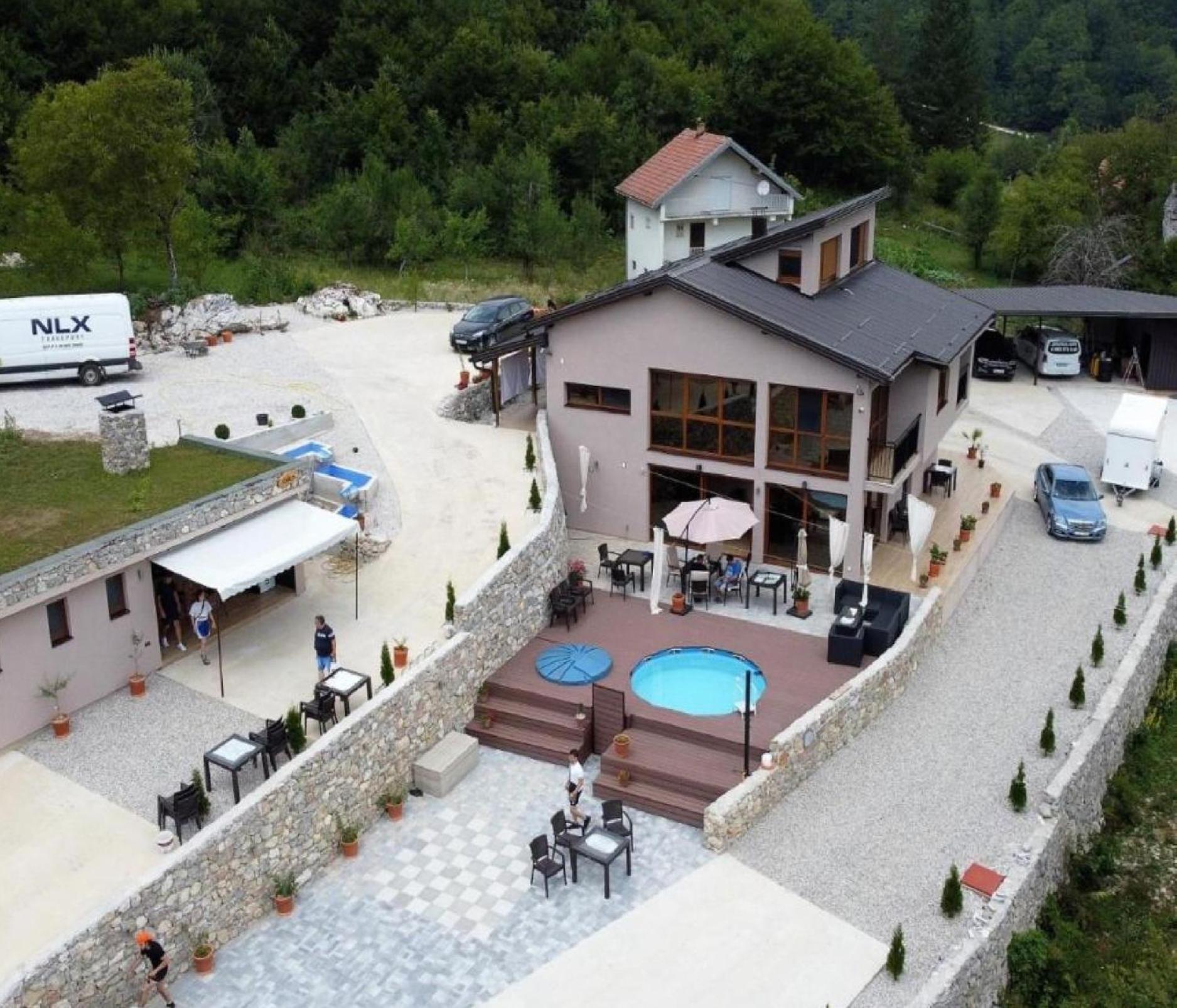 Josanica Bed&Breakfast 코니츠 외부 사진